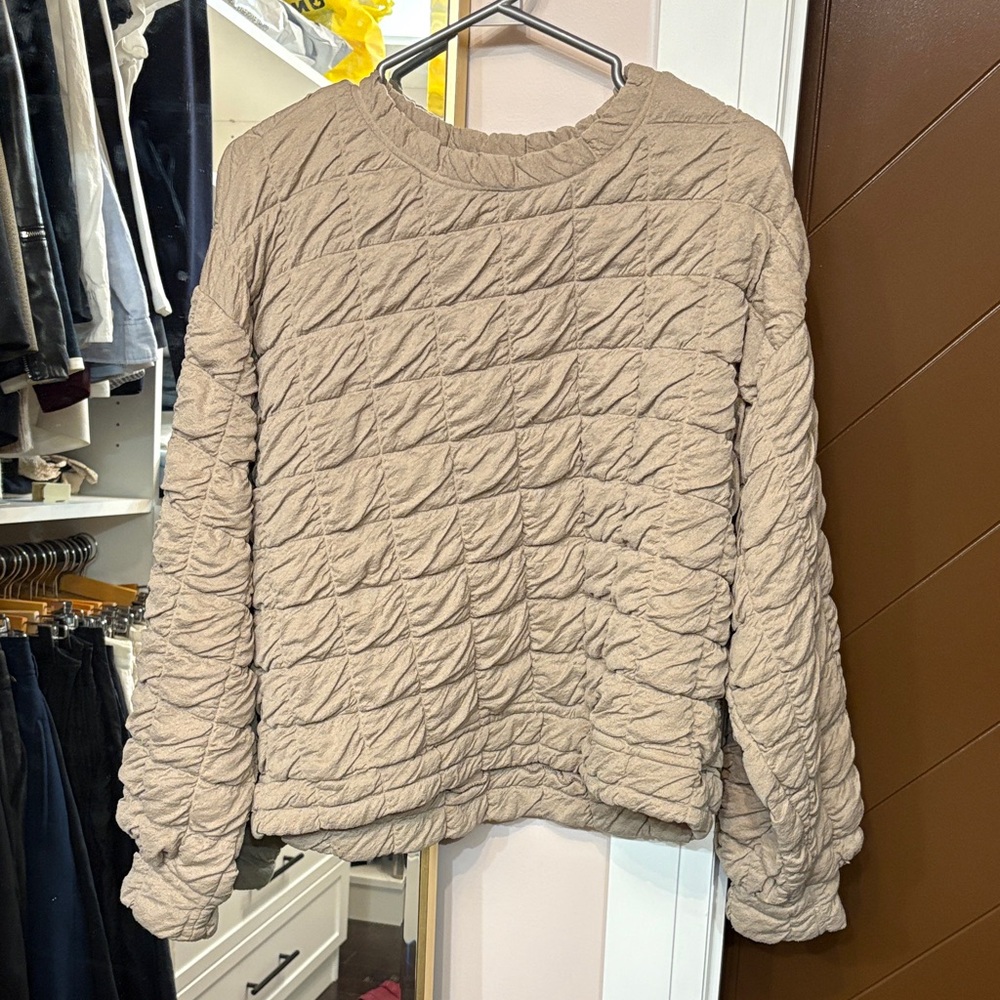 Zara Beige Quilted Crew Neck Sweatshirt